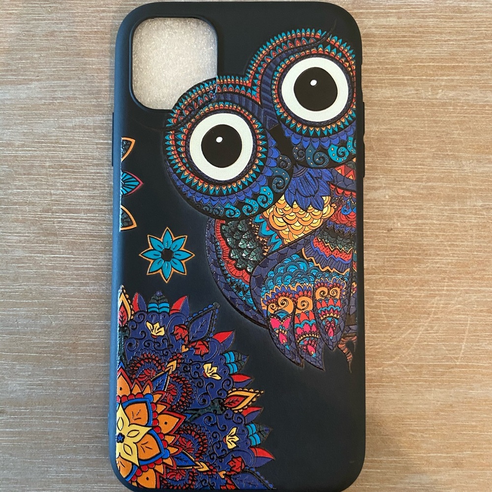 owl iPhone 11 case